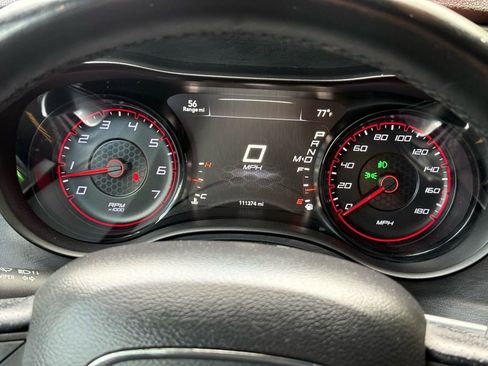 Used 2017 Dodge Charger R/T image 16
