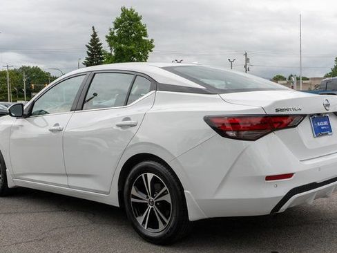 Certified 2023 Nissan Sentra SV FWD image 9