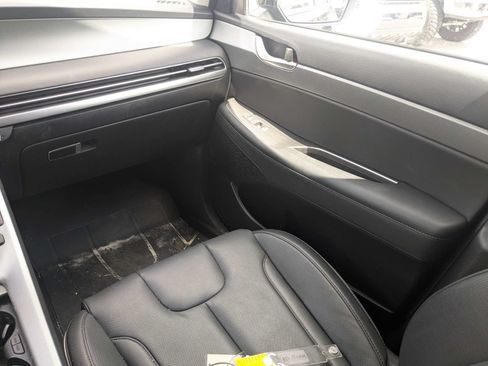 Used 2023 Hyundai Palisade SEL FWD image 18