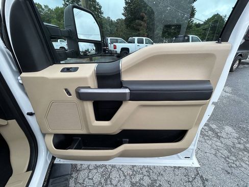 Used 2018 Ford F250 XLT w/ XLT Value Package AWD/4WD image 24