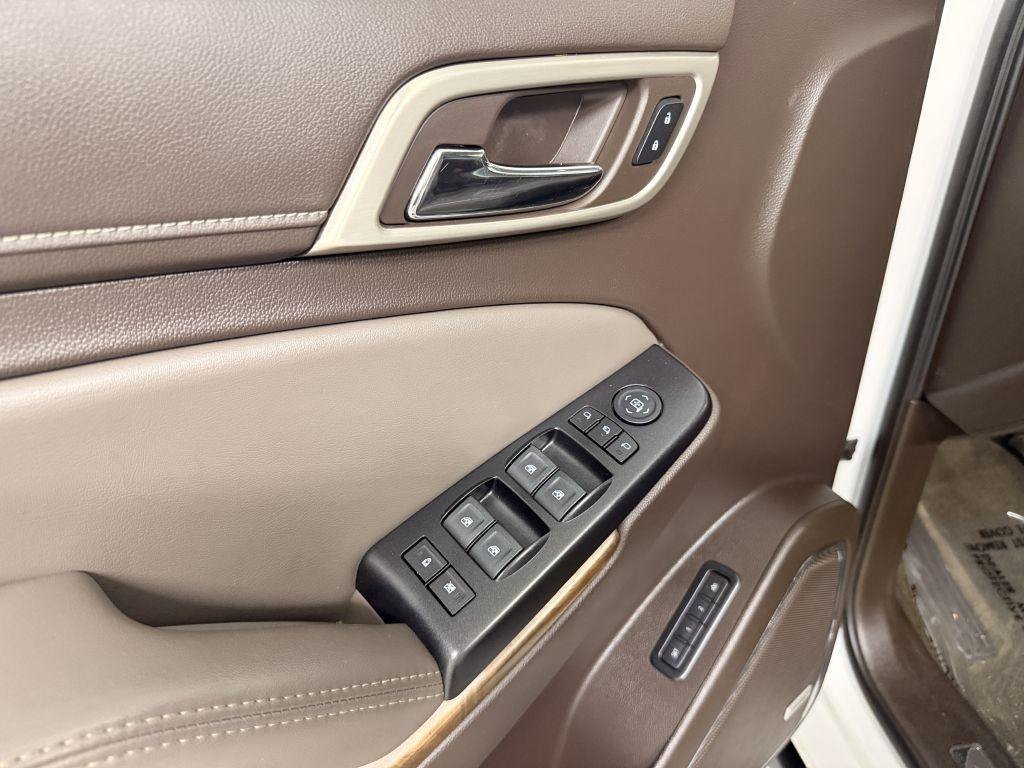 Used 2019 GMC Yukon XL Denali w/ Denali Ultimate Package AWD/4WD image 26