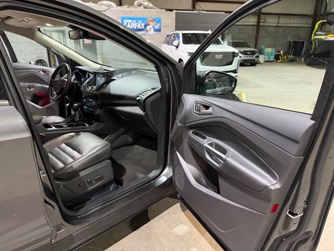 Used 2017 Ford Escape Titanium w/ Equipment Group 301A FWD image 25