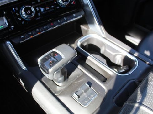 Used 2023 GMC Sierra 1500 Denali w/ Technology Package image 43