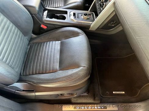Used 2015 Land Rover Discovery Sport HSE Luxury image 40
