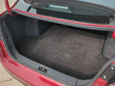 Used 2024 Nissan Versa SV image 24