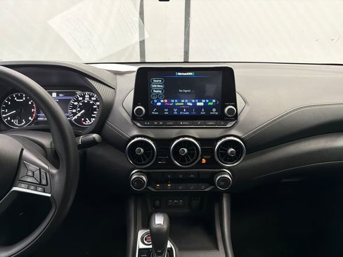 Used 2024 Nissan Sentra SV image 27