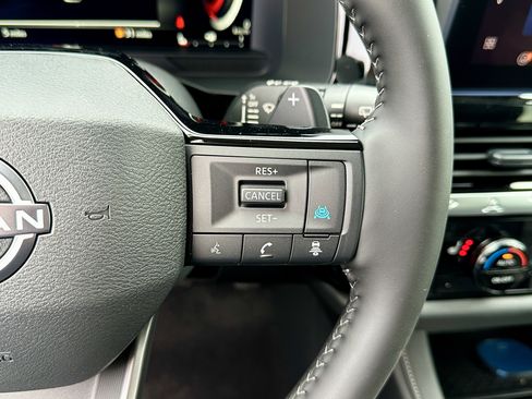 New 2026 Nissan Pathfinder SL AWD/4WD image 24