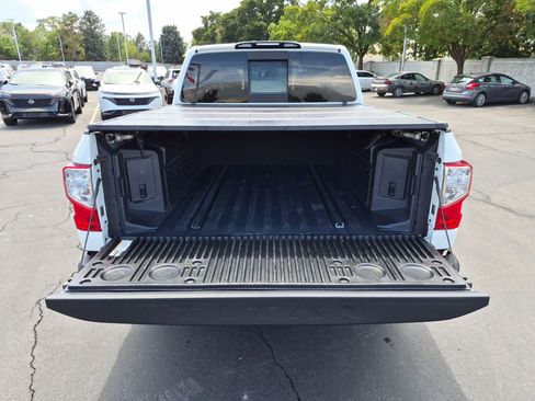 Used 2018 Nissan Titan Platinum Reserve w/ Platinum Utility Package AWD/4WD image 31
