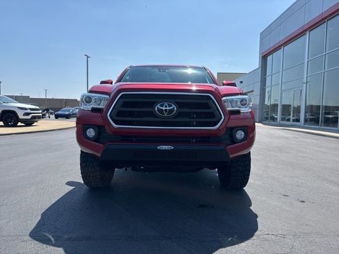 Used 2020 Toyota Tacoma SR5 image 2