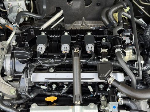 Used 2024 Nissan Kicks SV image 28