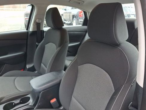 Used 2023 Kia Forte LXS image 14