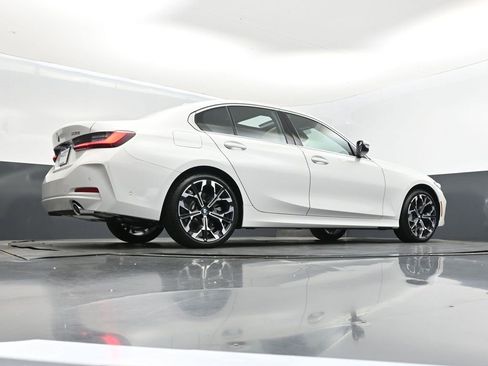 New 2026 BMW 330i Sedan w/ Convenience Package image 42