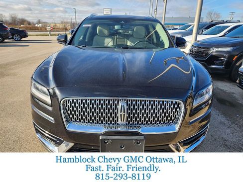Used 2020 Lincoln Nautilus Reserve image 3