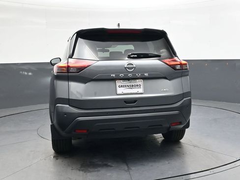 Used 2021 Nissan Rogue S image 5