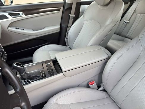 Used 2017 Genesis G80 3.8 image 36