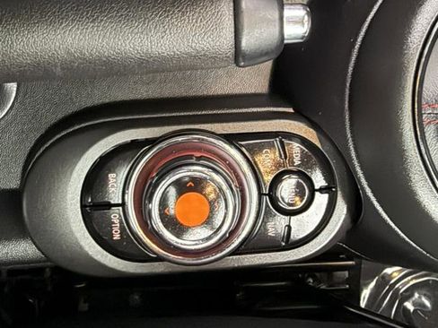 Used 2021 MINI Cooper S image 35