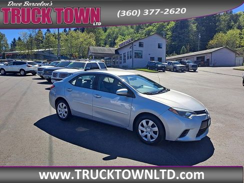 Used 2015 Toyota Corolla LE w/ Body Protection Package #1 FWD image 1