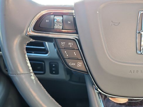 Used 2021 Lincoln Navigator L Reserve image 16