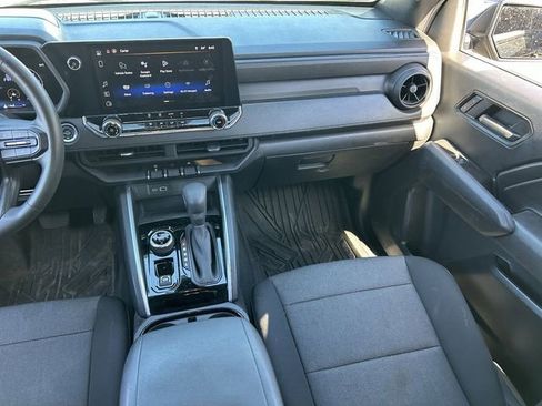 Used 2024 Chevrolet Colorado Trail Boss w/ Advanced Trailering Package AWD/4WD image 17