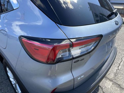 Used 2022 Ford Escape SE w/ Cold Weather Package image 10