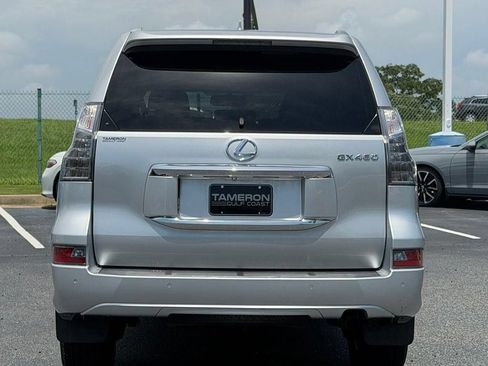 Used 2019 Lexus GX 460 w/ Navigation Package AWD/4WD image 3
