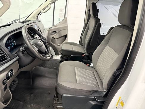 Used 2023 Ford Transit 250 Low Roof AWD image 9