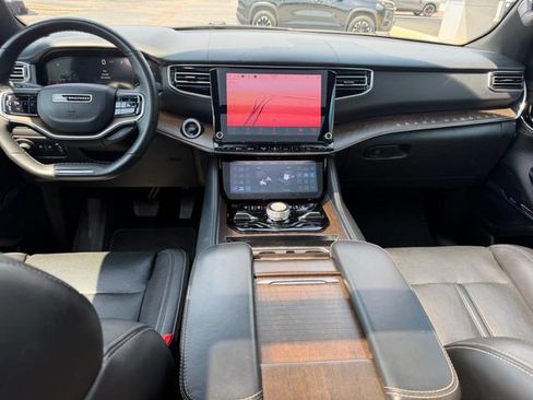 Used 2024 Jeep Grand Wagoneer L 4WD image 15