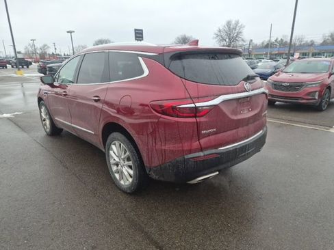 Used 2018 Buick Enclave Essence w/ Trailering Package image 9