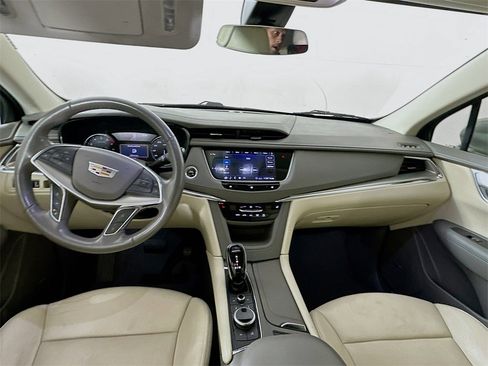 Used 2020 Cadillac XT5 Premium Luxury image 23