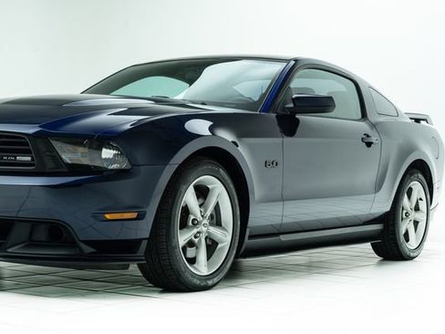 Used 2012 Ford Mustang GT RWD image 9