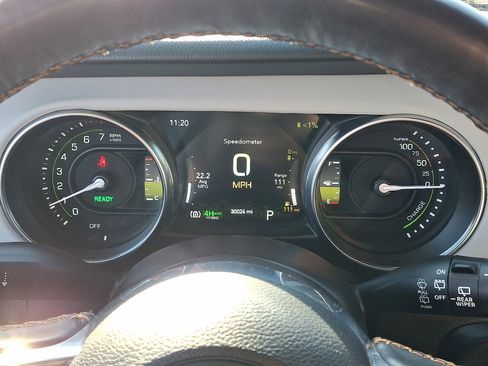 Used 2022 Jeep Wrangler Unlimited Sahara image 26