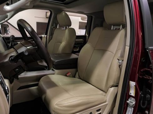 Used 2016 RAM 2500 Laramie w/ Convenience Group image 4