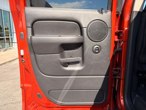 Used 2005 Dodge Ram 1500 Truck SLT w/ Daytona Edition Group AWD/4WD image 13