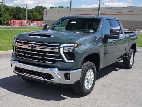 New 2025 Chevrolet Silverado 2500 LTZ w/ LTZ Premium Package image 9