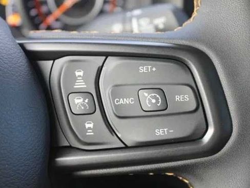 New 2024 Jeep Gladiator Sport image 22