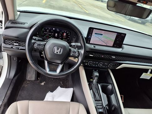 Used 2023 Honda Accord Touring image 32