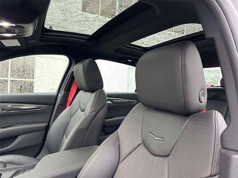 New 2026 Cadillac CT5 V w/ LPO, ONYX Package image 16
