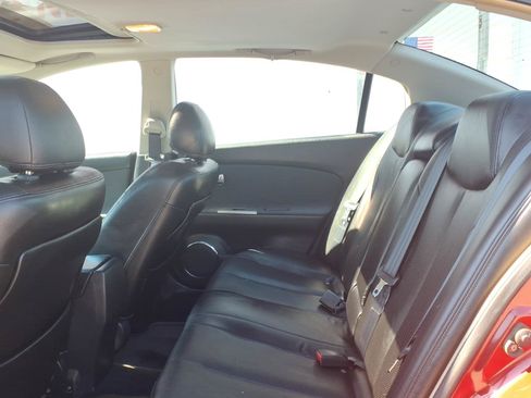 Used 2005 Nissan Altima 3.5 SL FWD image 9