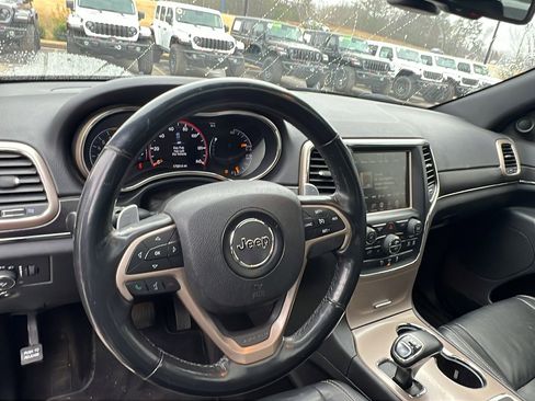 Used 2015 Jeep Grand Cherokee Limited w/ Trailer Tow Group IV image 25