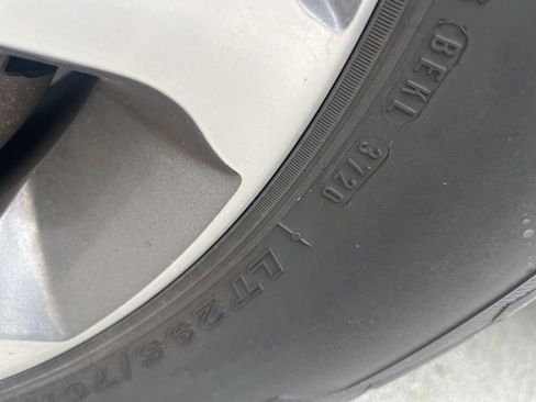 Used 2014 Ford F150 FX4 w/ Equipment Group 402A Luxury image 10