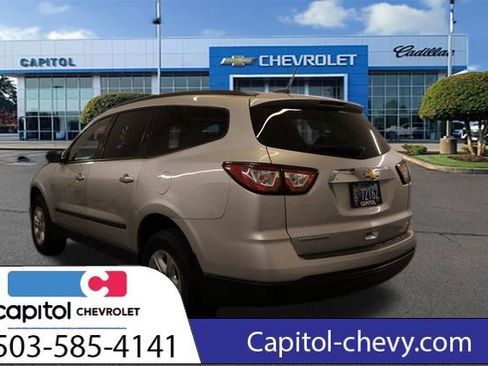 Used 2017 Chevrolet Traverse LS FWD image 5