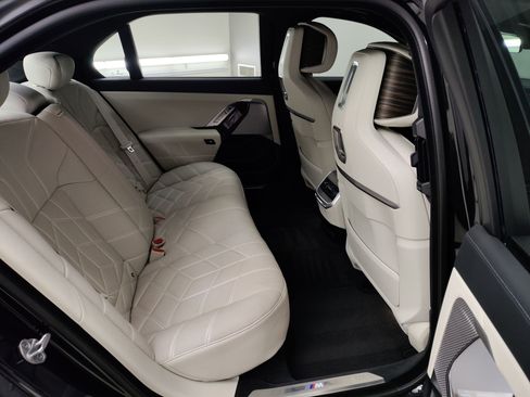 Certified 2023 BMW 740i image 26