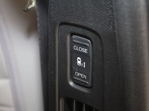 Used 2019 Honda Odyssey EX-L image 15