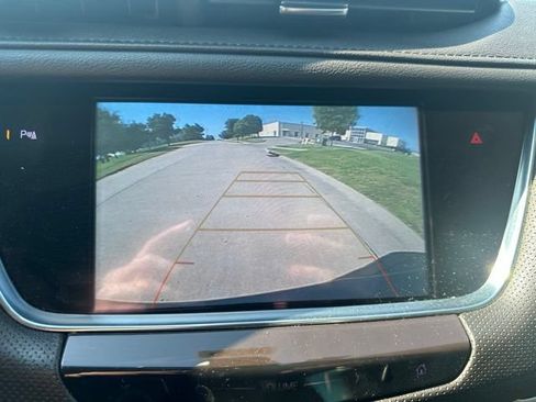 Used 2018 Cadillac XT5 Luxury w/ Driver Awareness Package AWD/4WD image 12