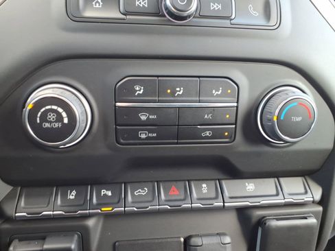 Used 2024 Chevrolet Silverado 2500 Custom w/ Custom Value Package image 22