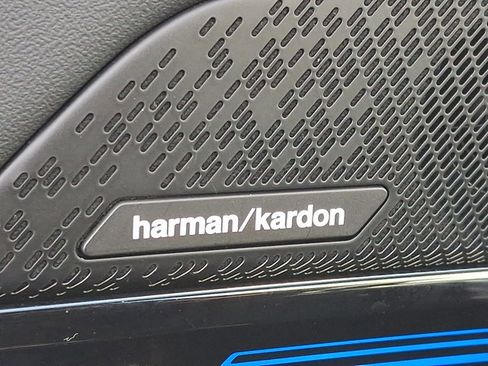 Certified 2025 BMW 530i xDrive w/ Premium Package image 27