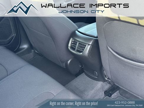 Used 2024 Chevrolet Malibu LT FWD image 39