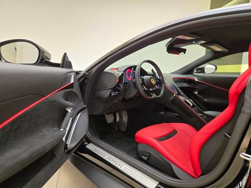 Used 2024 Ferrari Roma RWD image 17