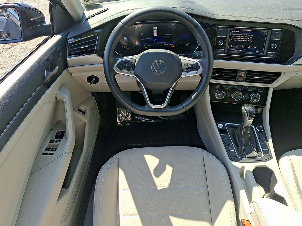Certified 2023 Volkswagen Jetta SE FWD image 11