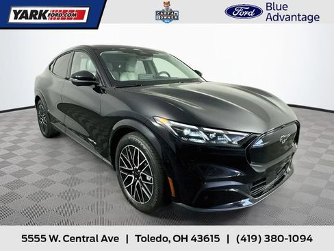 Certified 2025 Ford Mustang Mach-E Premium AWD/4WD image 1